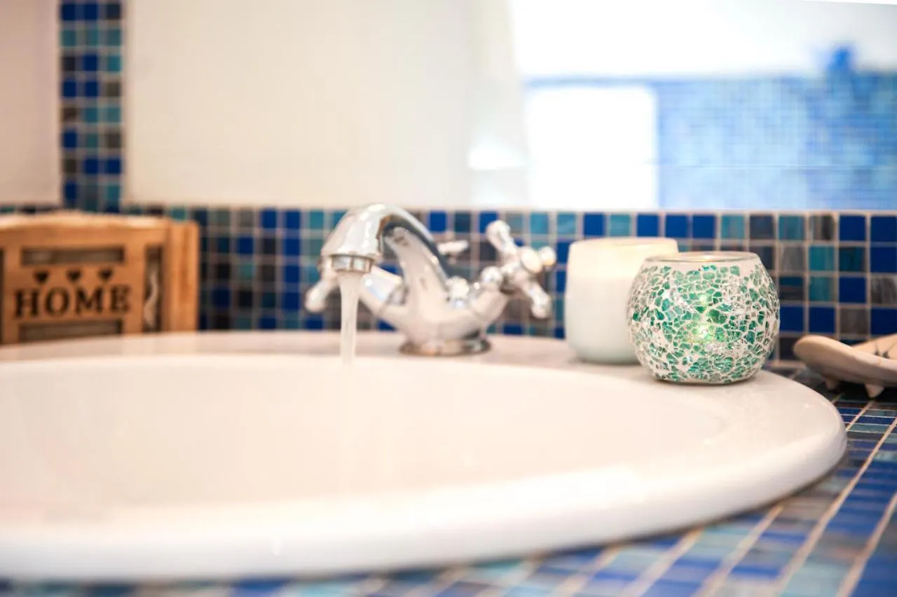 Cate Apartment - Flo Apartments Firenze 0*,